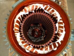 Maintenance et remise en état de moteur électrique industriel